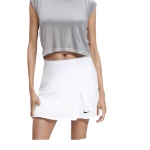 Nike White Athletic Mini Skort Size Medium